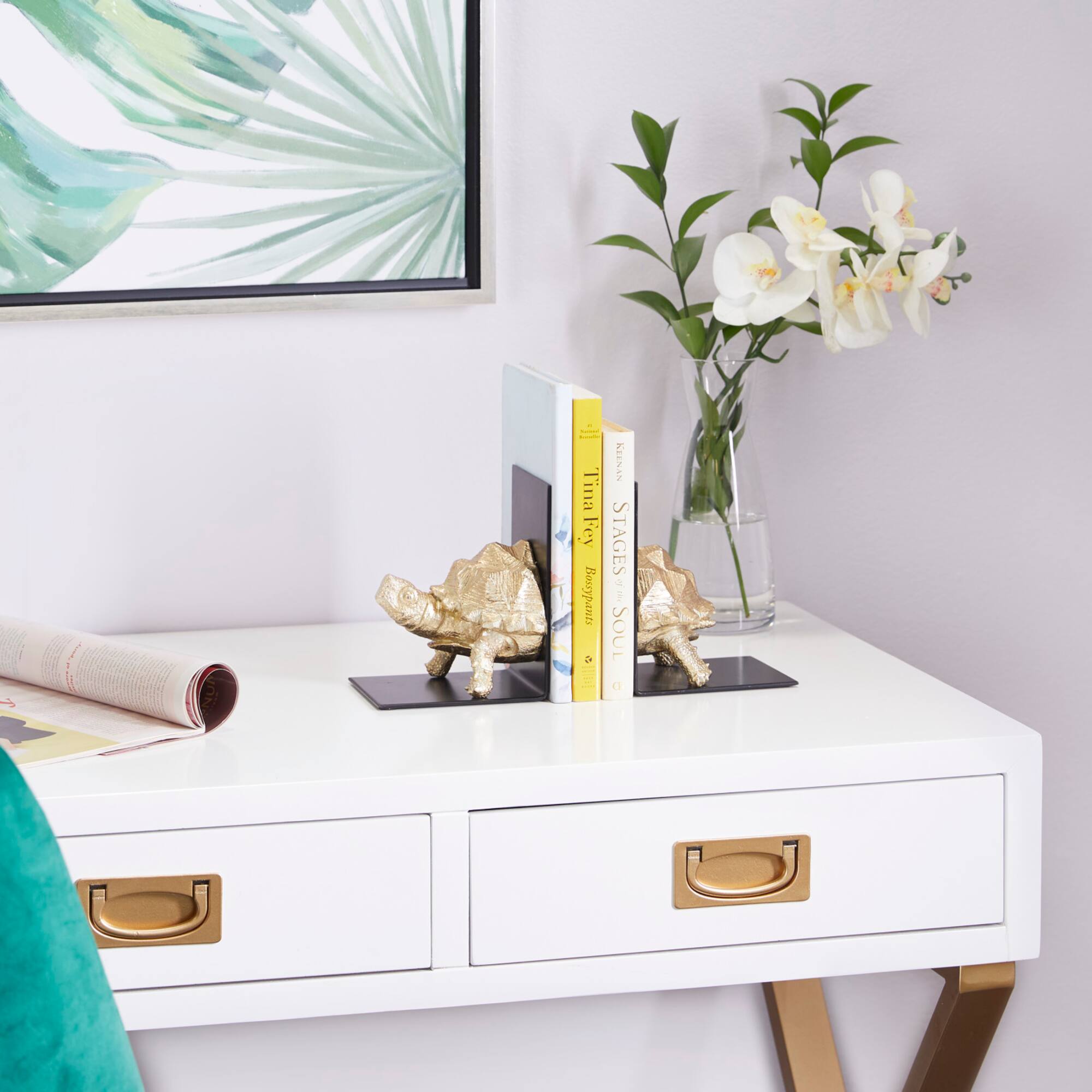 CosmoLiving by Cosmopolitan Brass Polystone Coastal Bookends, 6" x 5" x 4"